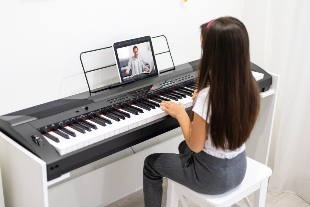 Music Piano Internet Class At Home